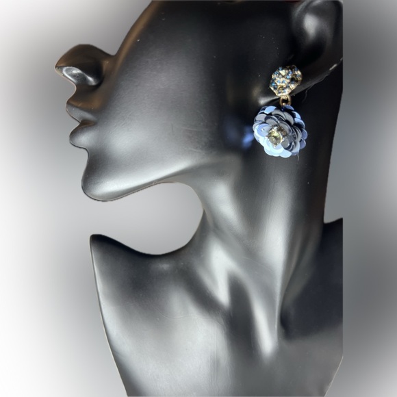 Francesca's Blue Sequin Flower Dangle Earring w/ Blue Rhinestones in the Middle - Picture 3 of 7